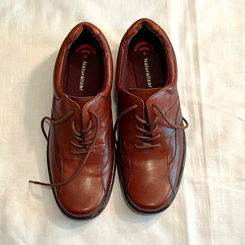 Naturalizer brown lace-up shoes - 9.5